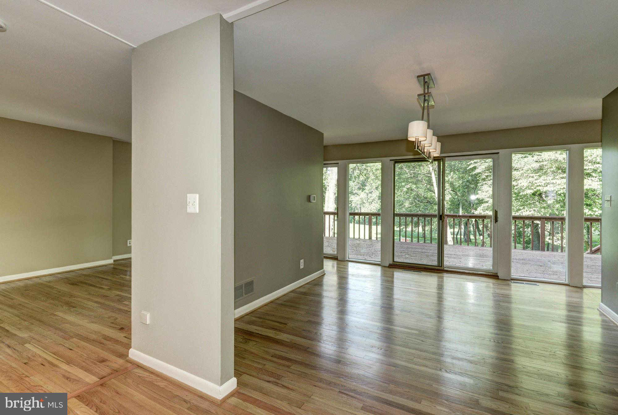 HOBBITS GLEN - Residential