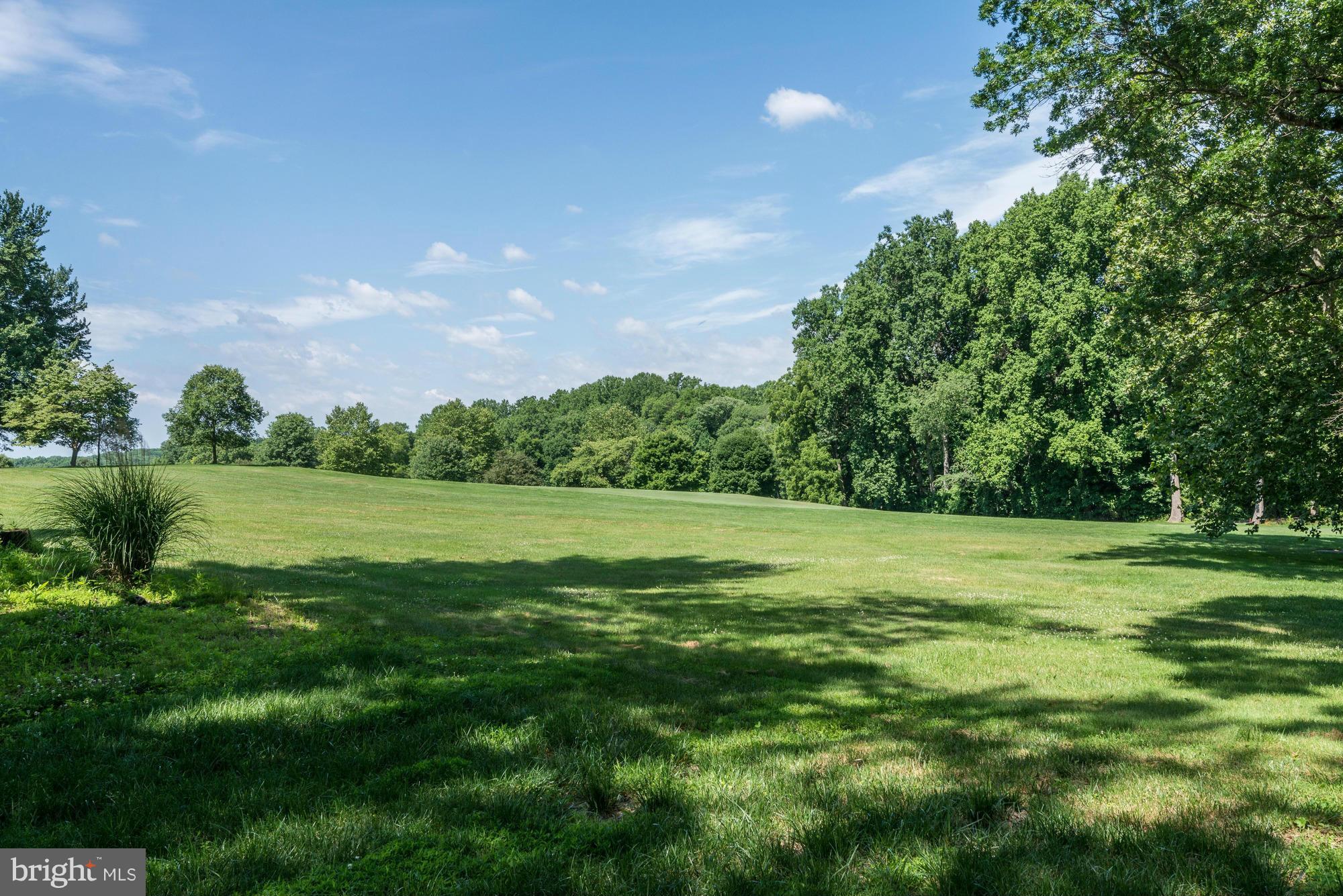 HOBBITS GLEN - Residential