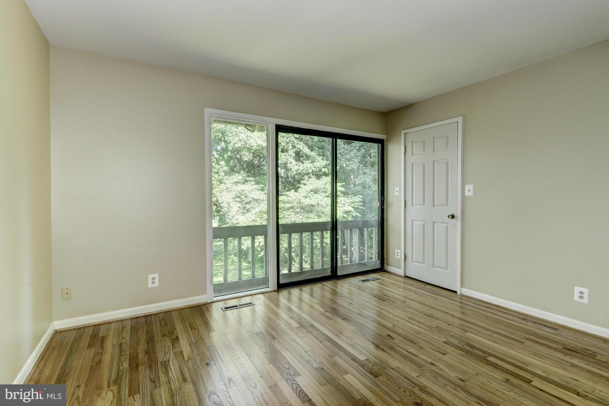 HOBBITS GLEN - Residential