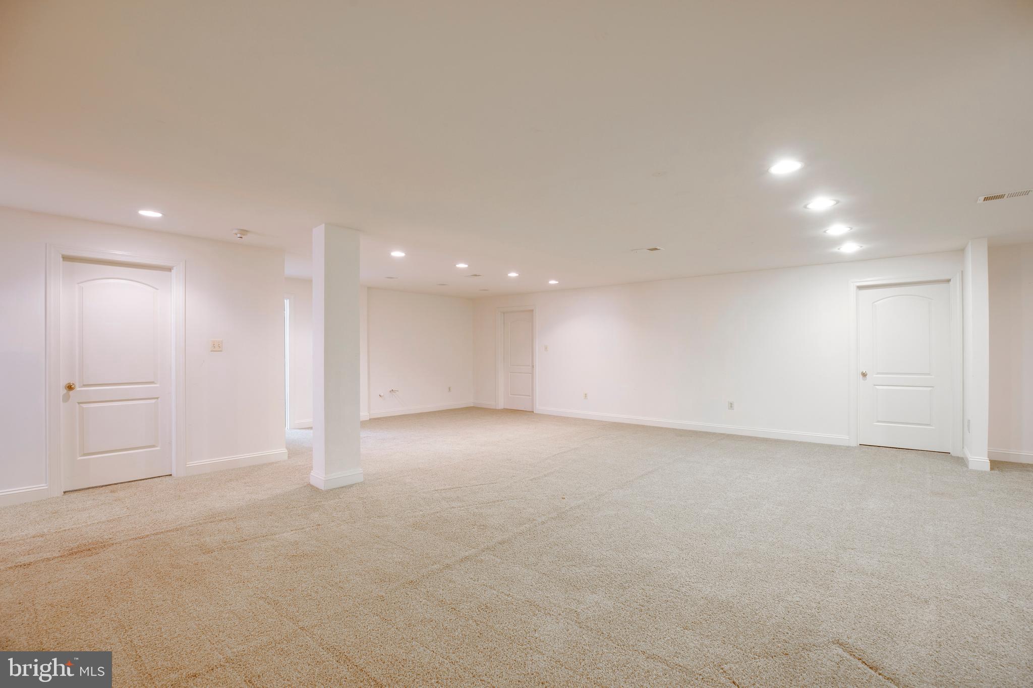 LAKE MANASSAS - Residential