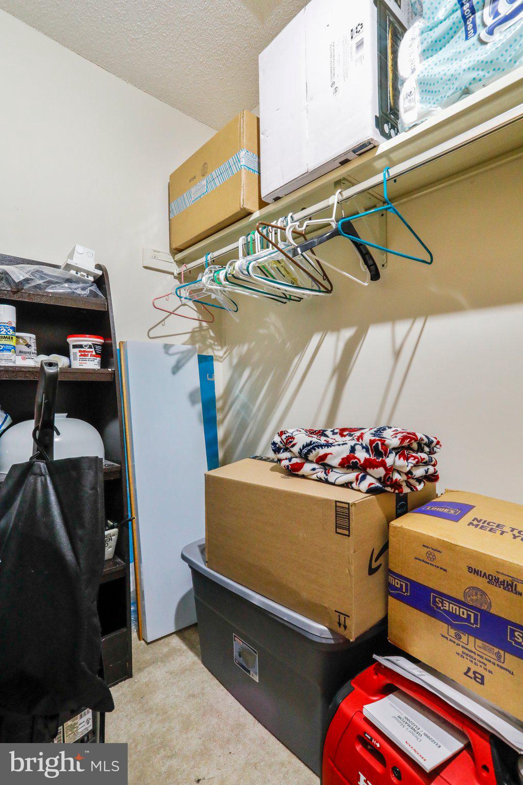 THE WOODS - Residential