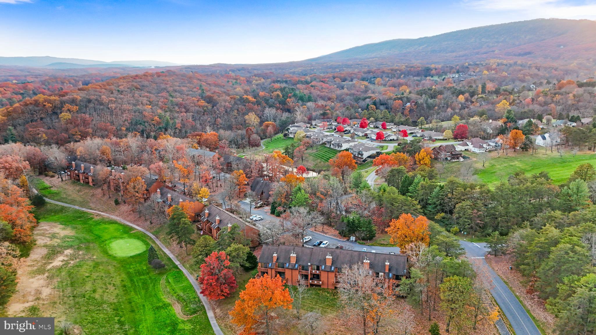 THE WOODS - Residential