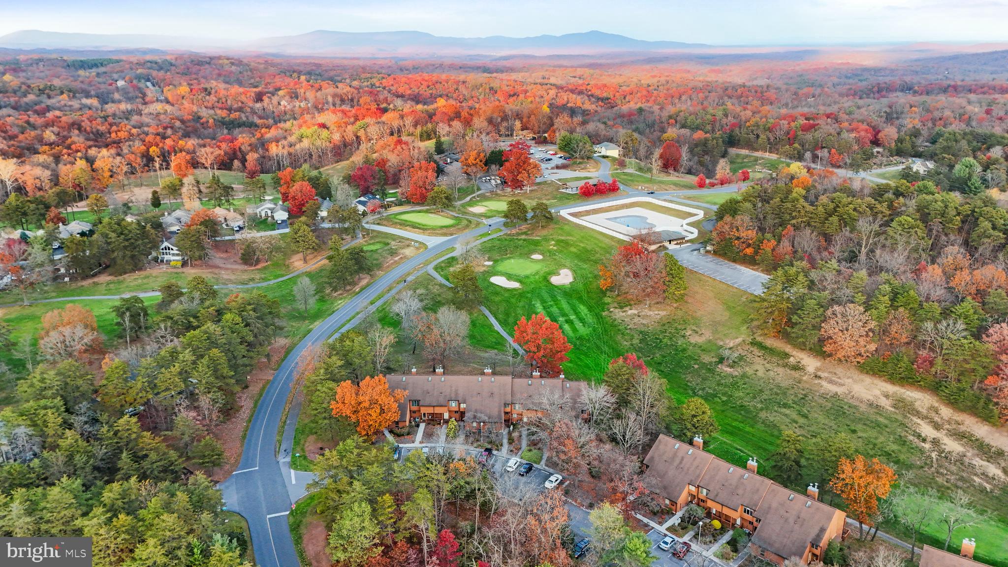 THE WOODS - Residential