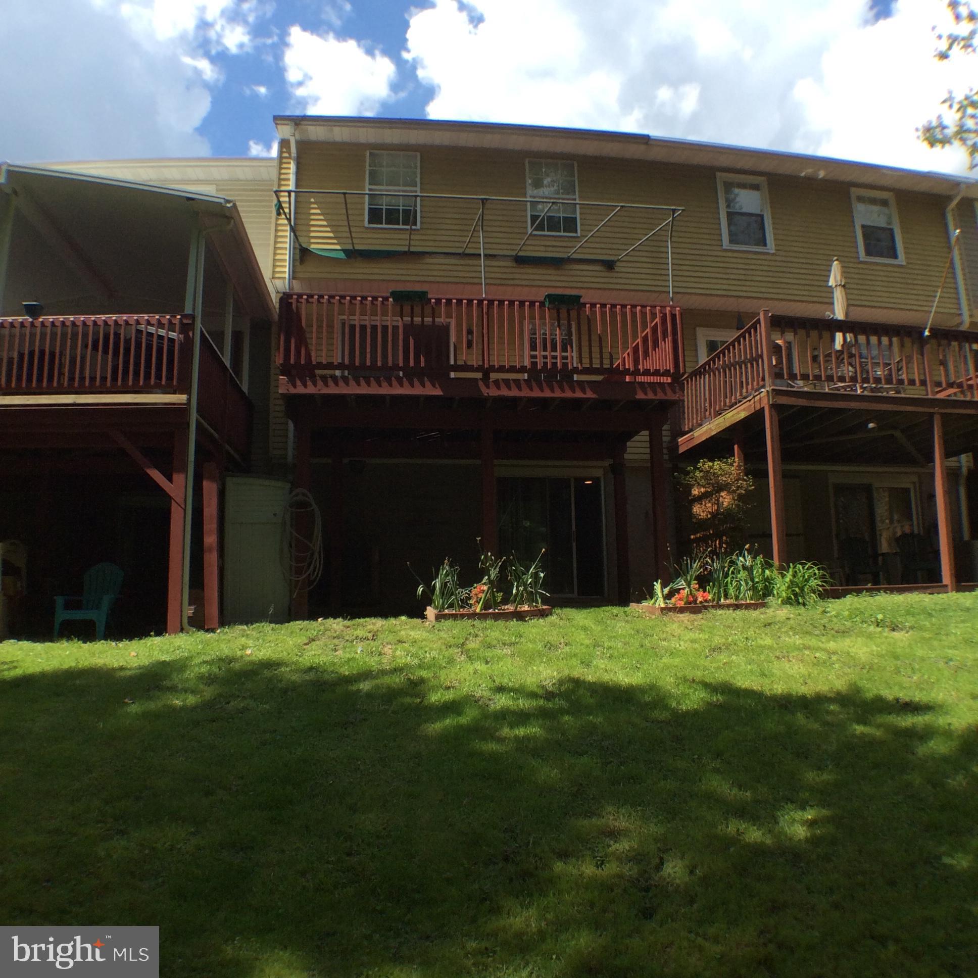 VILLAGE OF NEARBROOK - Residential Lease