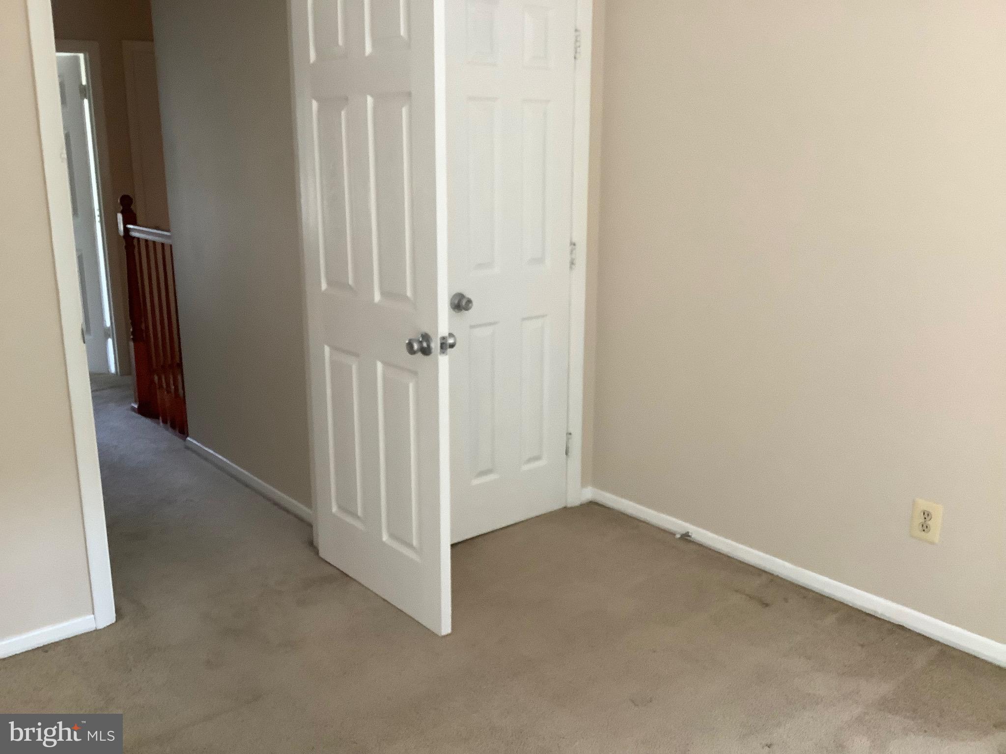 VILLAGE OF NEARBROOK - Residential Lease