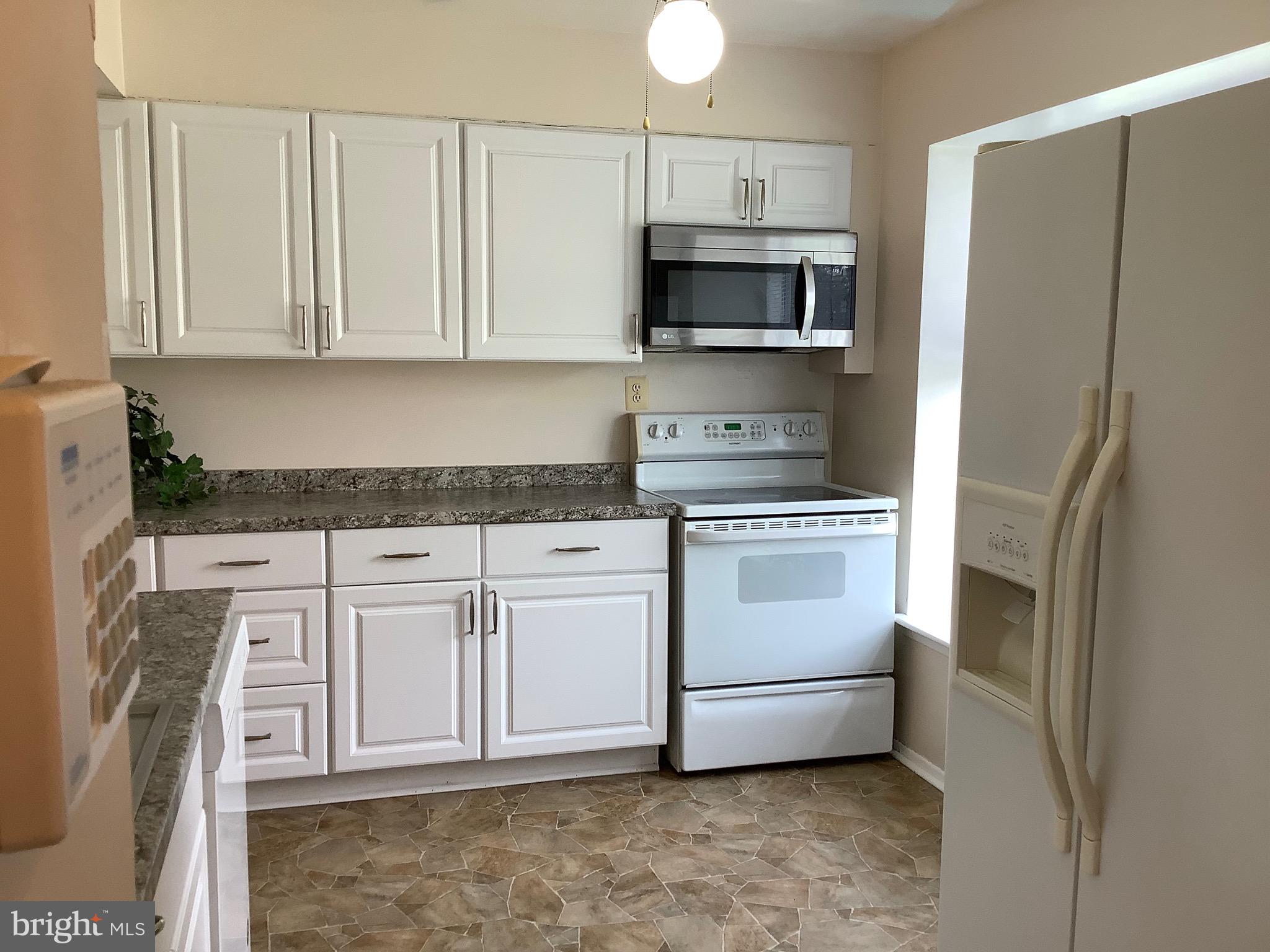 VILLAGE OF NEARBROOK - Residential Lease