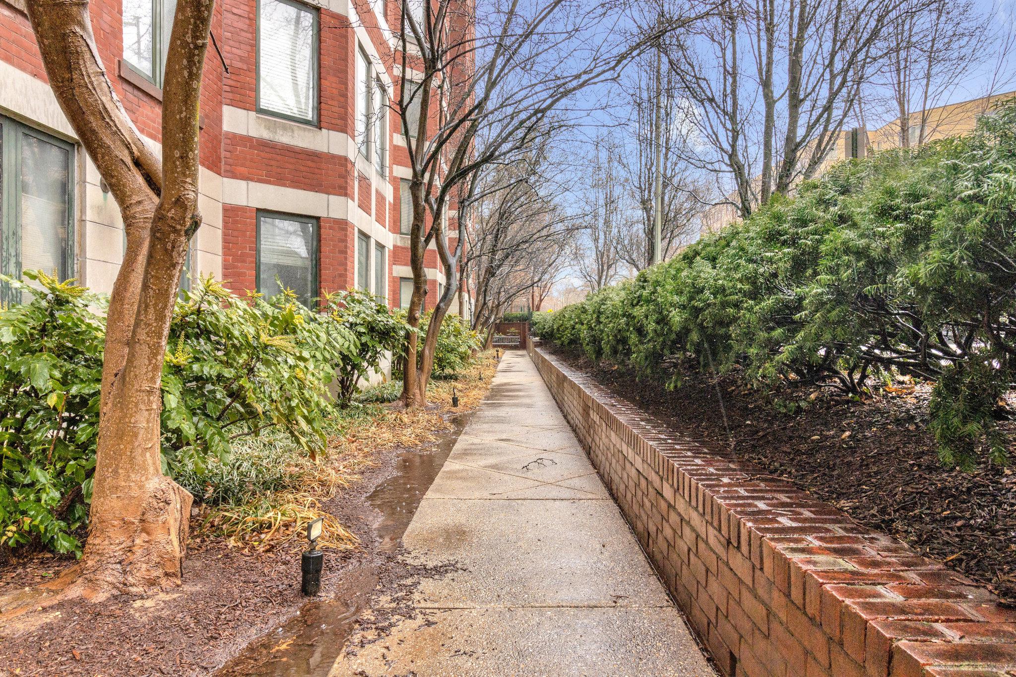 4600 CONNECTICUT AVENUE NW