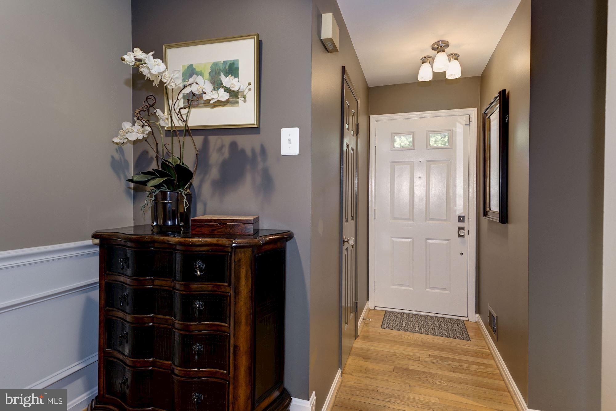 WOODSIDE - Residential