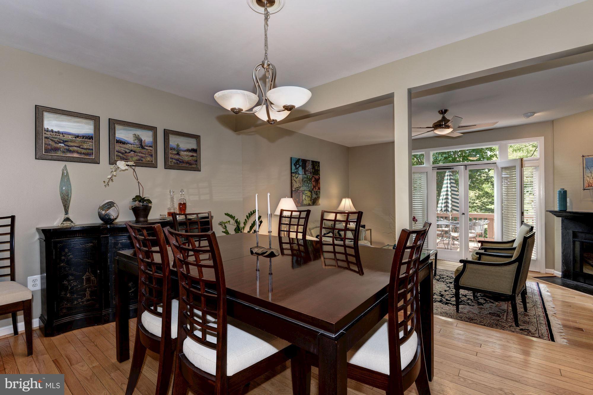 WOODSIDE - Residential