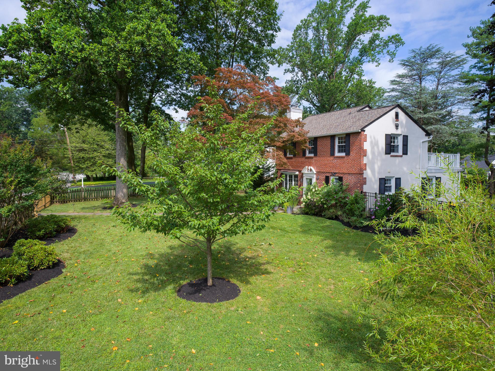 499 WOODCREST ROAD
