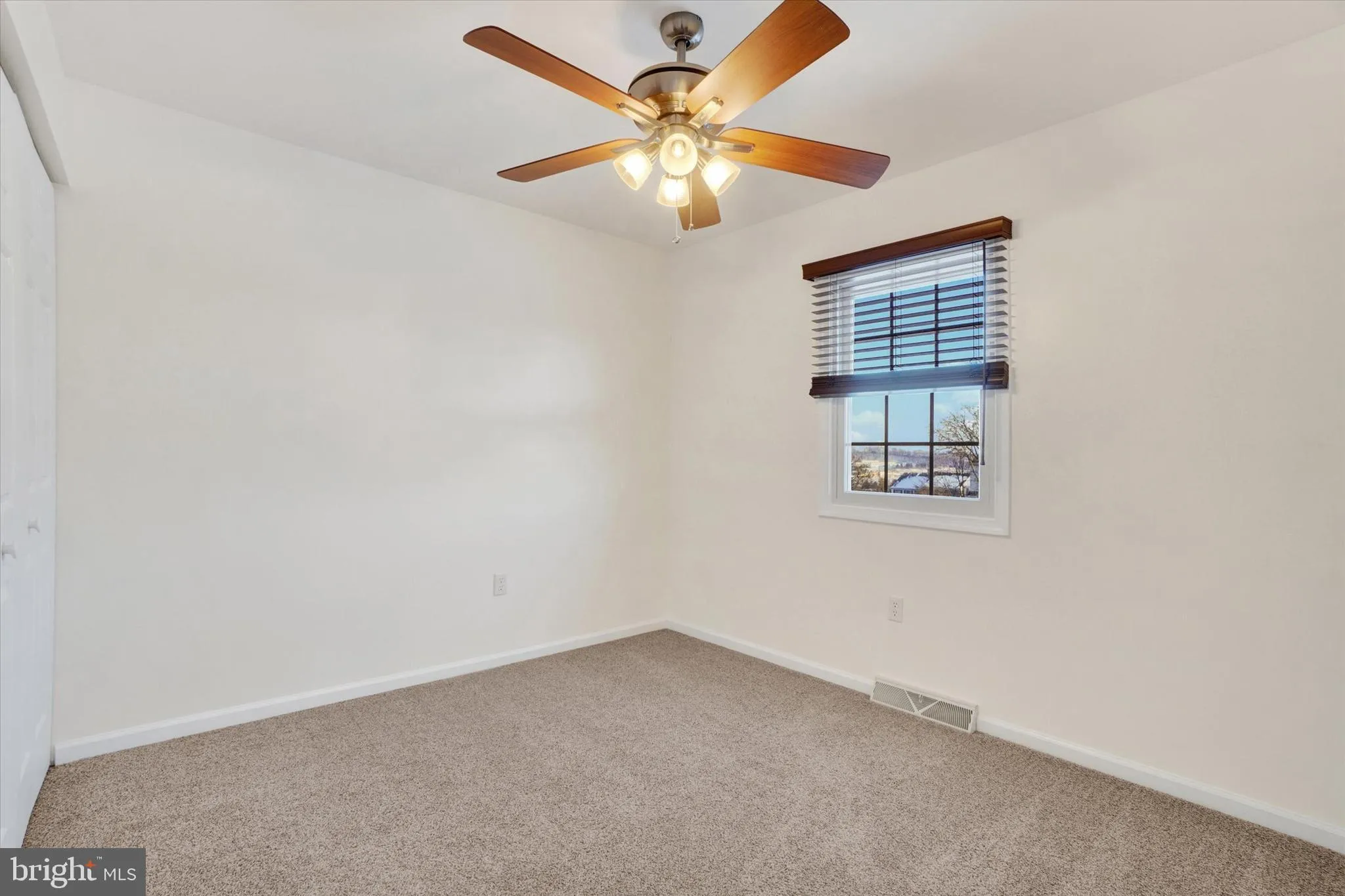 York, Pennsylvania 17404, United States, 3 Bedrooms Bedrooms, ,2 BathroomsBathrooms,Residential,Pending,12403