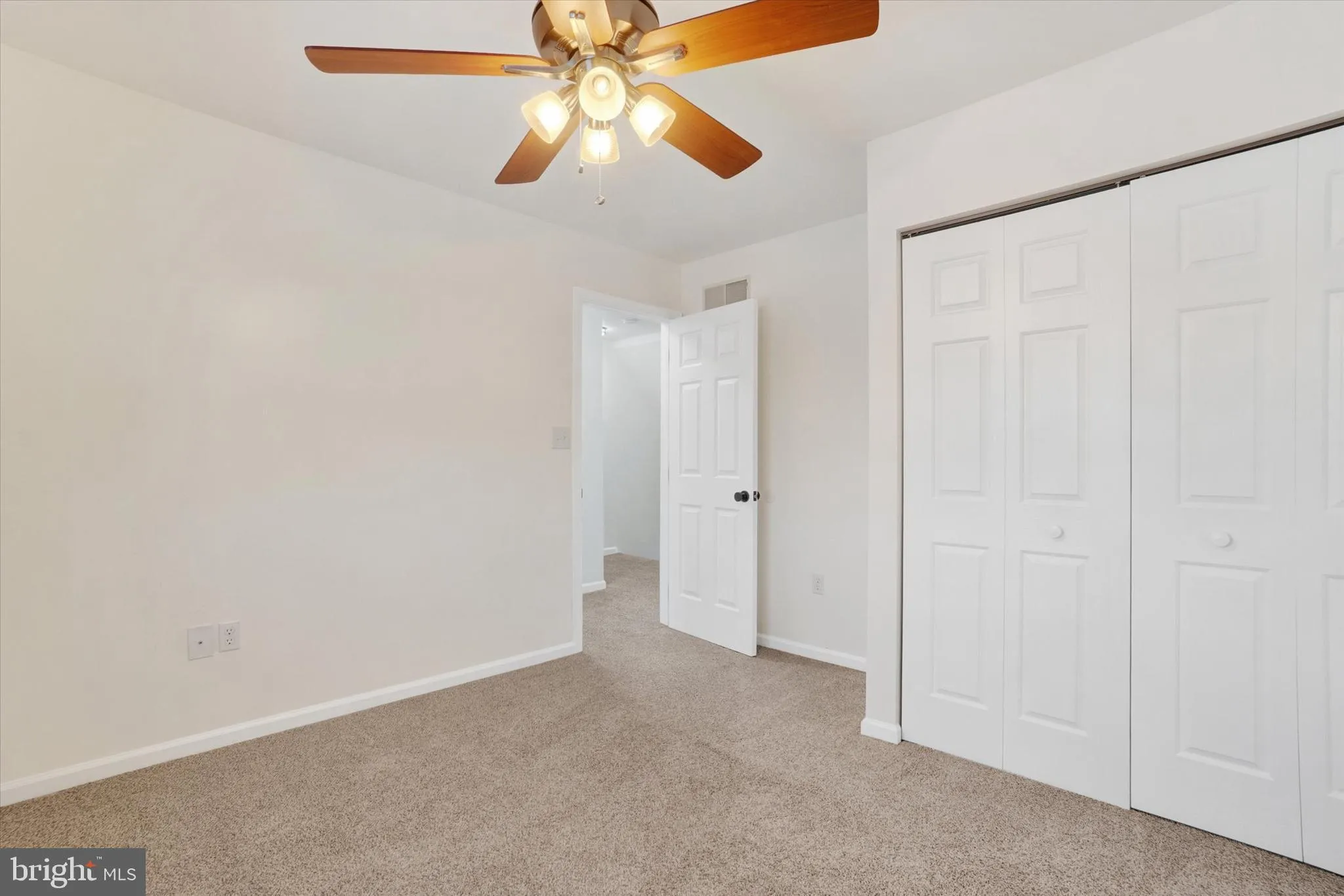 York, Pennsylvania 17404, United States, 3 Bedrooms Bedrooms, ,2 BathroomsBathrooms,Residential,Pending,12403