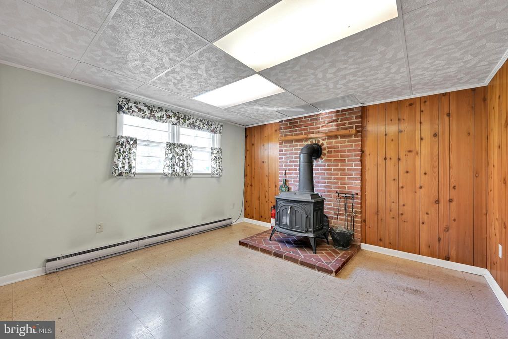 Photo of 615 Indian Run Road, MILLERSVILLE, PA 17551 (MLS # PALA2067982)