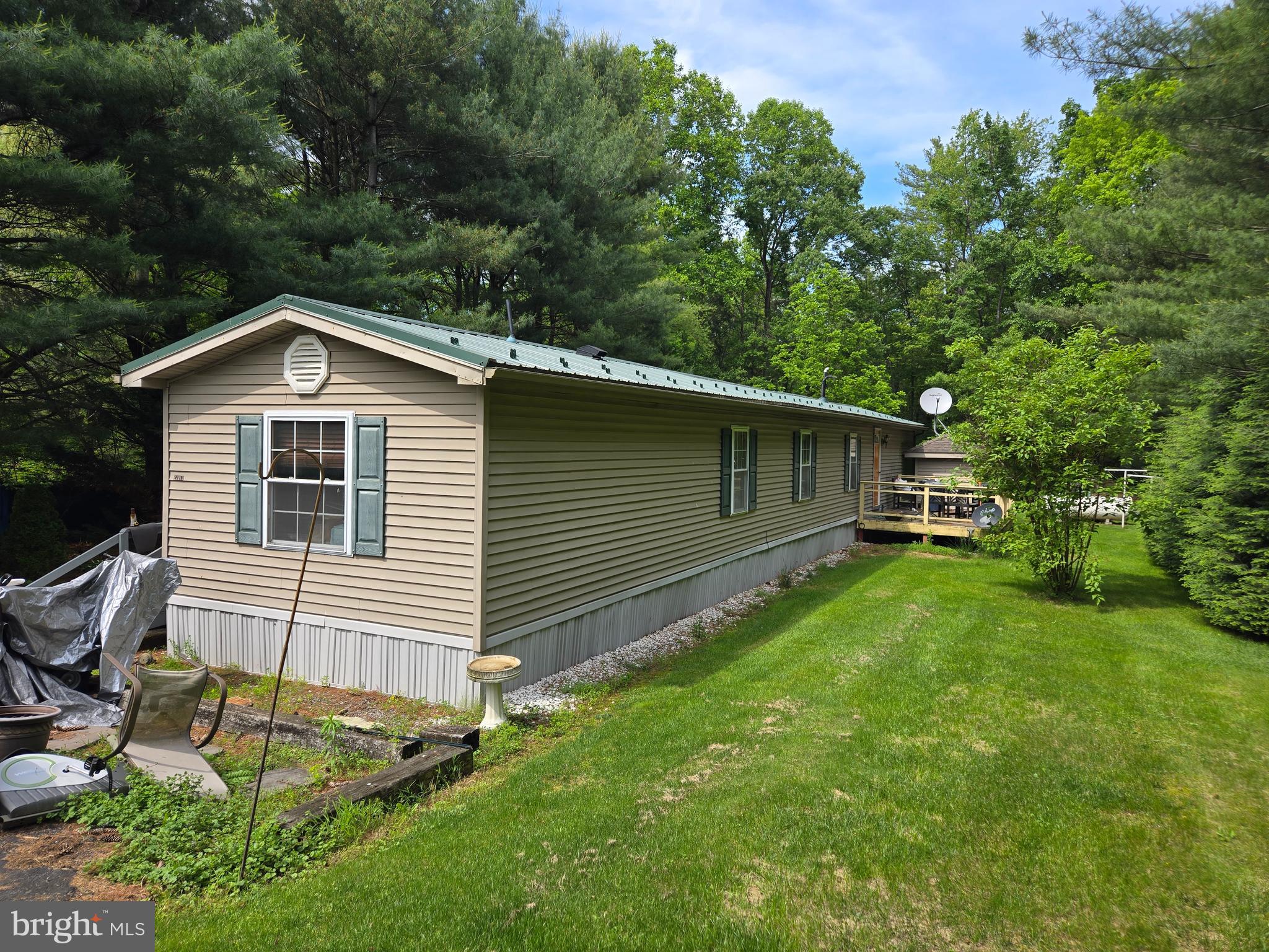 10 WHITE PINE LANE