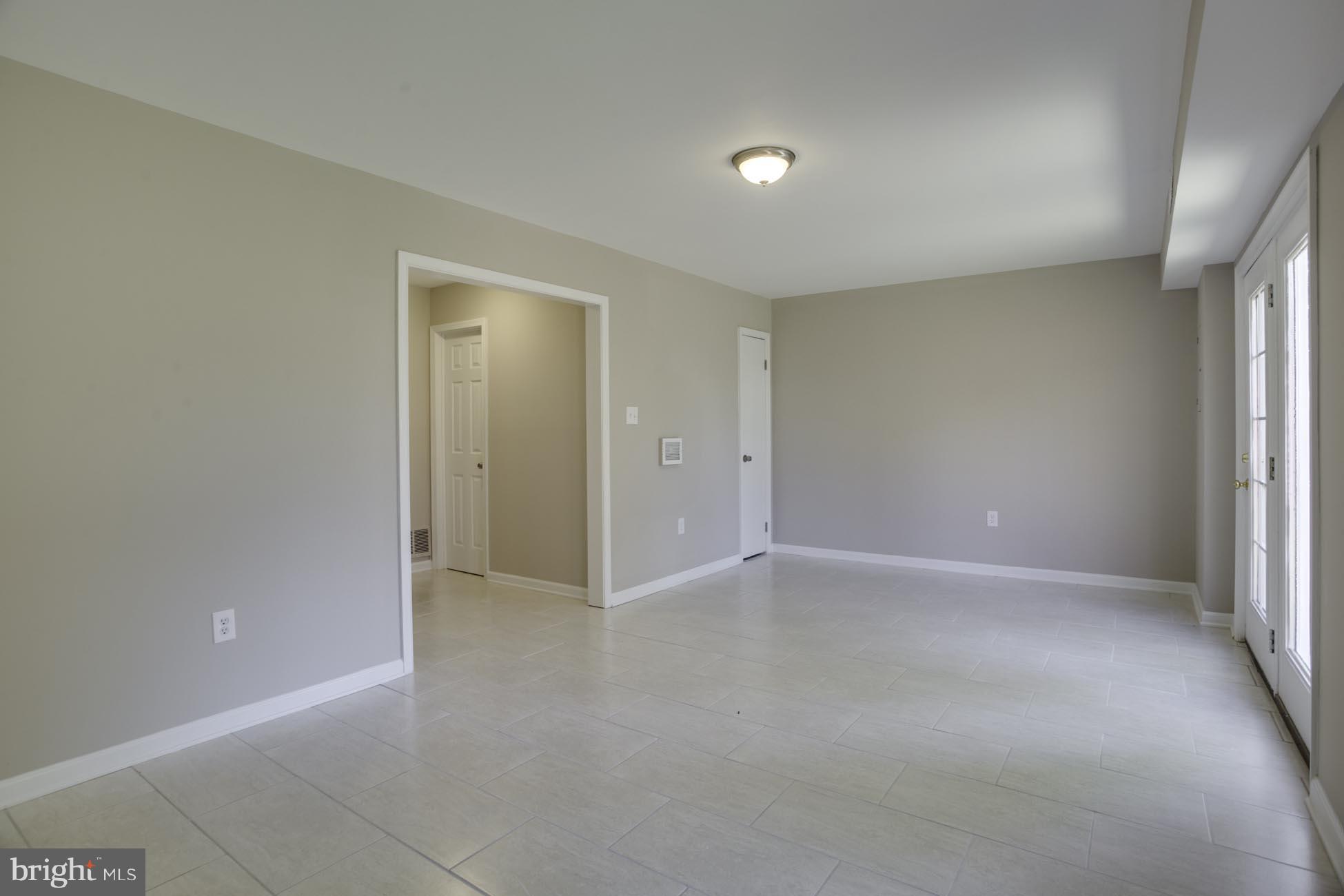 GREENWICH HILL - Residential