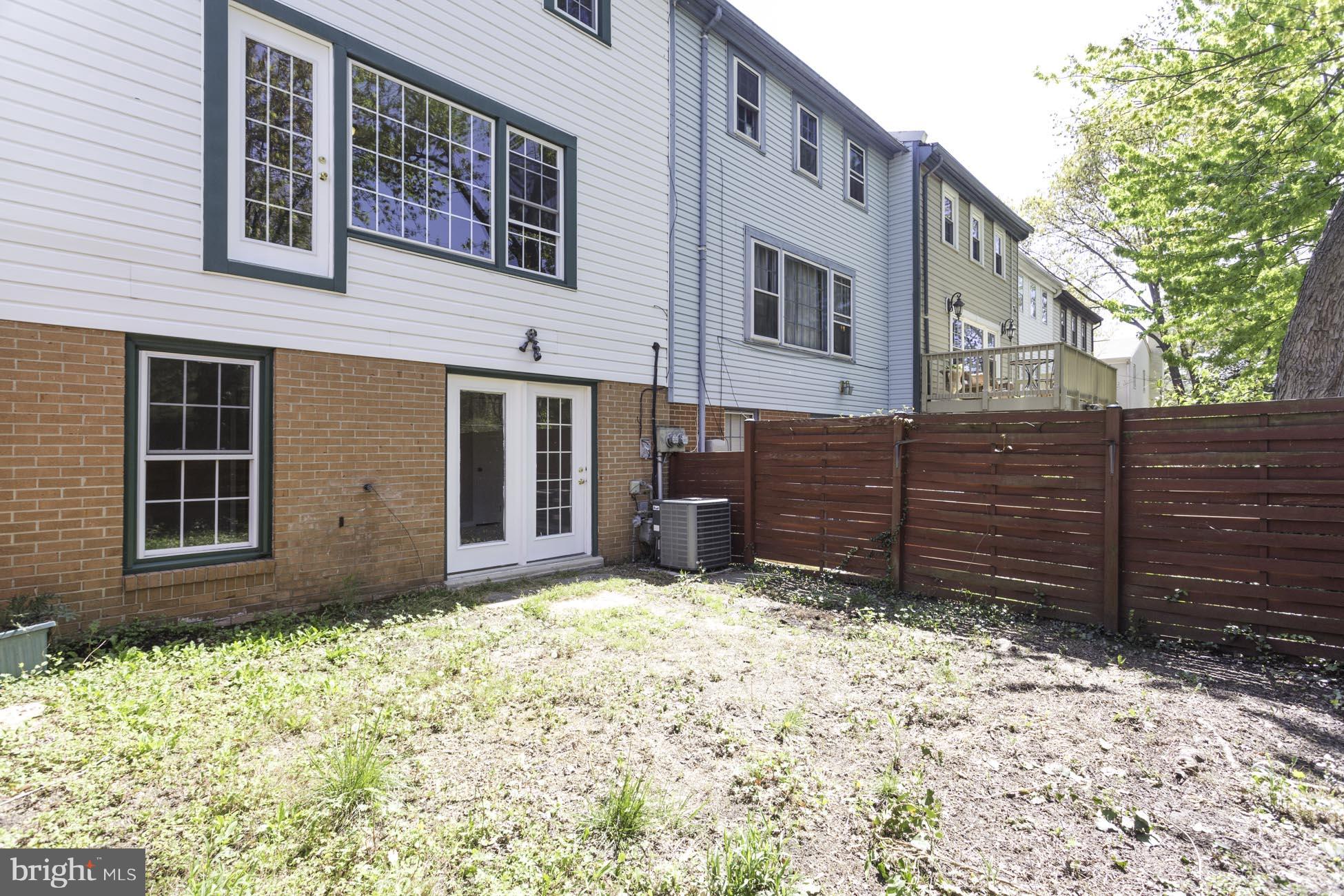 GREENWICH HILL - Residential