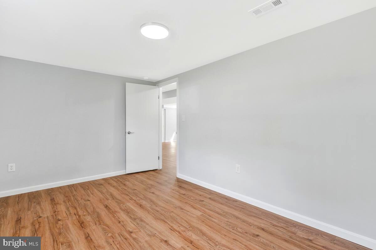 CRESTVIEW MANOR - Residential