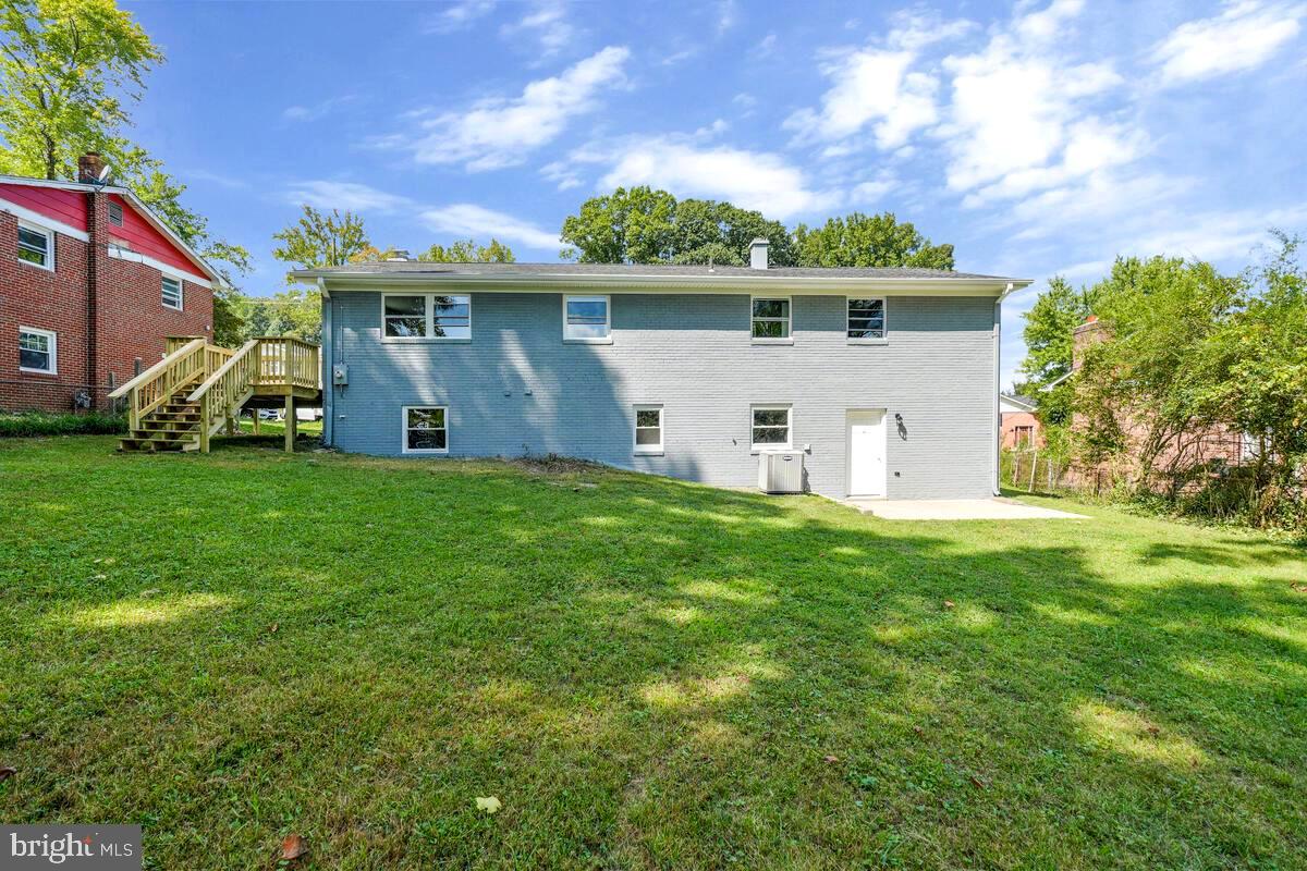 CRESTVIEW MANOR - Residential