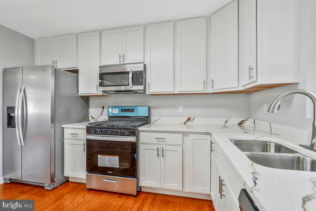 CRESTVIEW MANOR - Residential