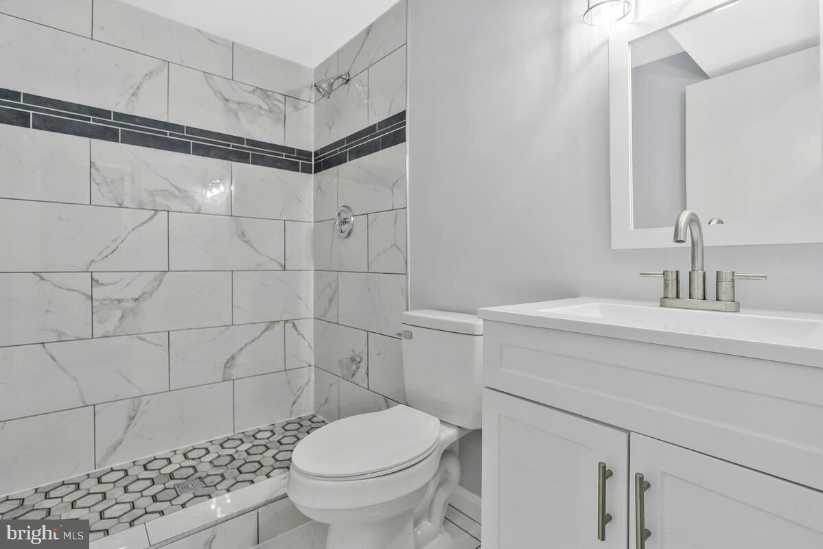 CRESTVIEW MANOR - Residential