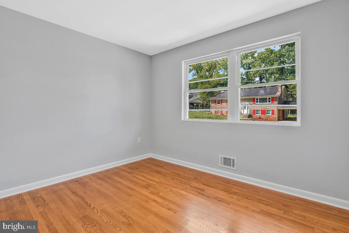 CRESTVIEW MANOR - Residential