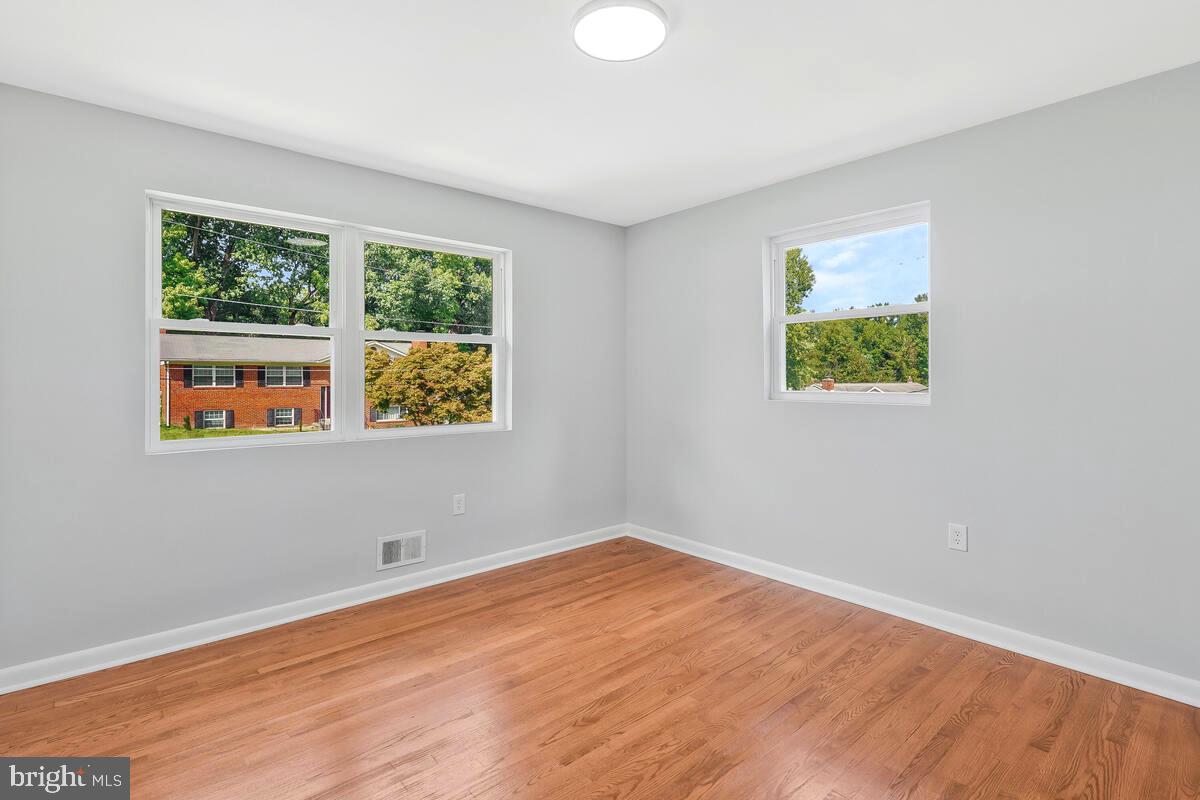 CRESTVIEW MANOR - Residential