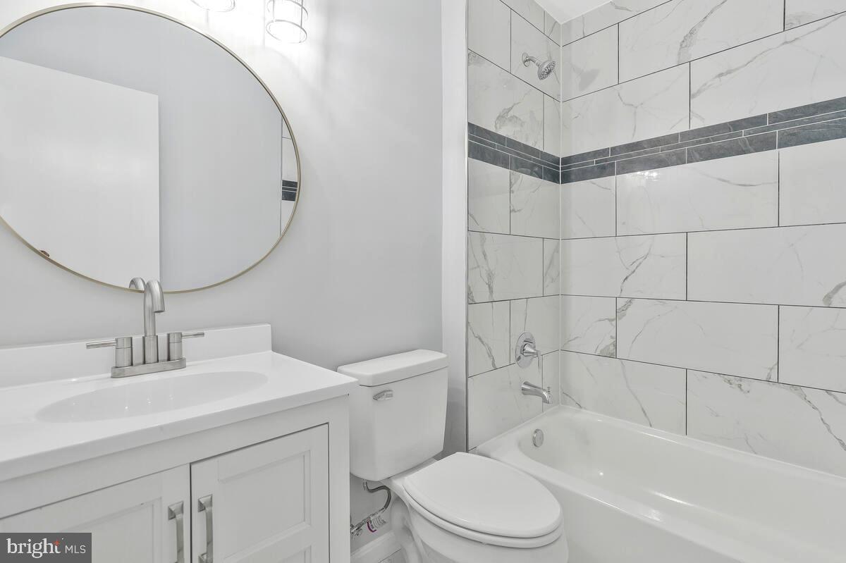 CRESTVIEW MANOR - Residential