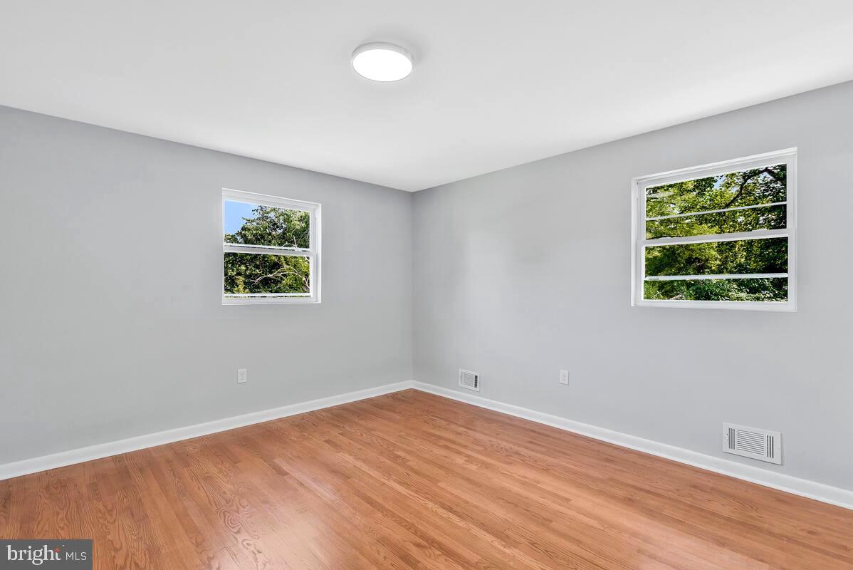 CRESTVIEW MANOR - Residential