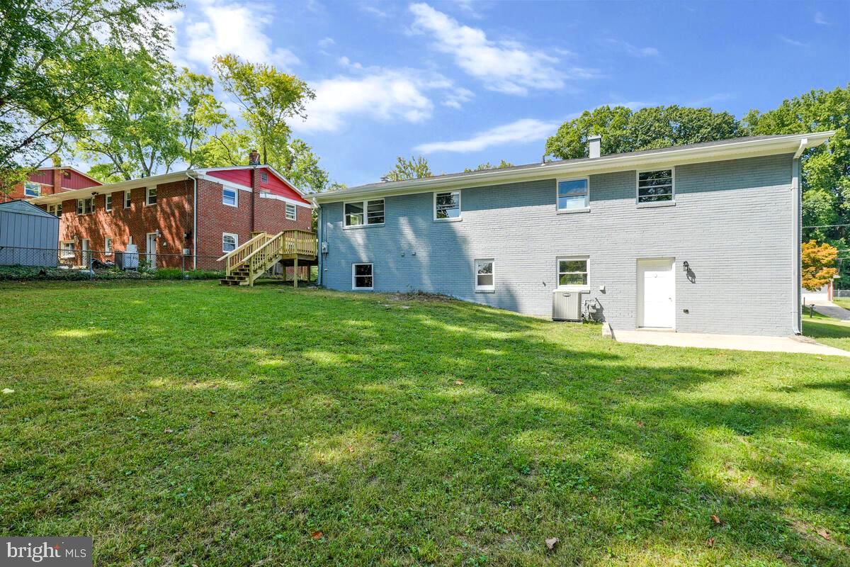 CRESTVIEW MANOR - Residential