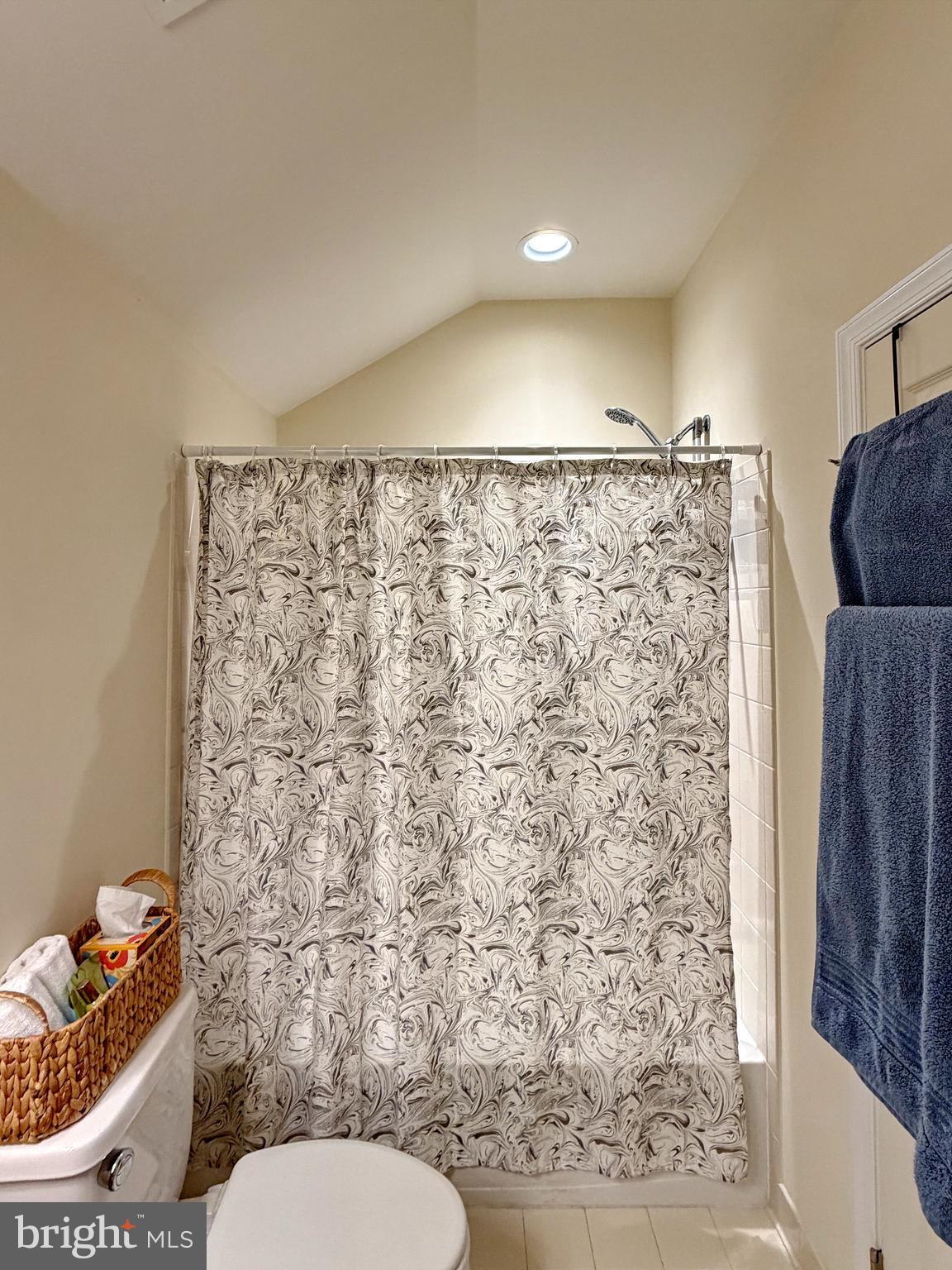 THE VILLAGES OF STEEPLECHASE - Residential