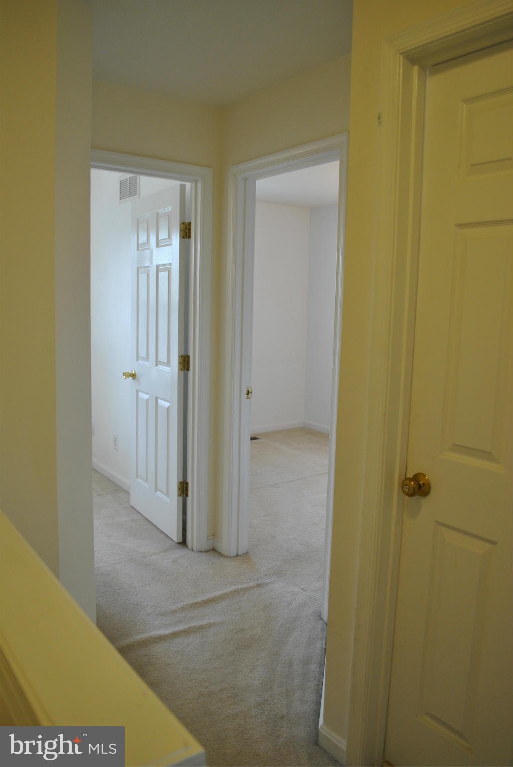 CAROLYN FOREST - Residential Lease