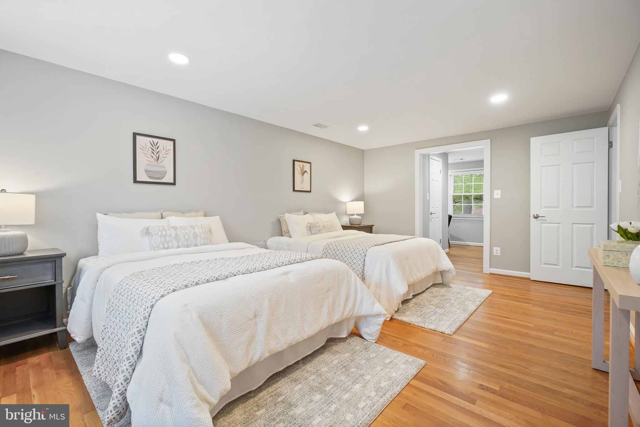 FALLSMEAD - Residential