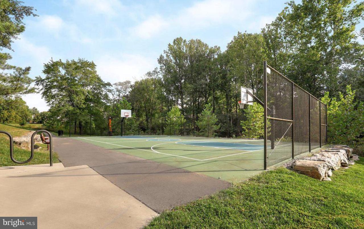 FALLSMEAD - Residential