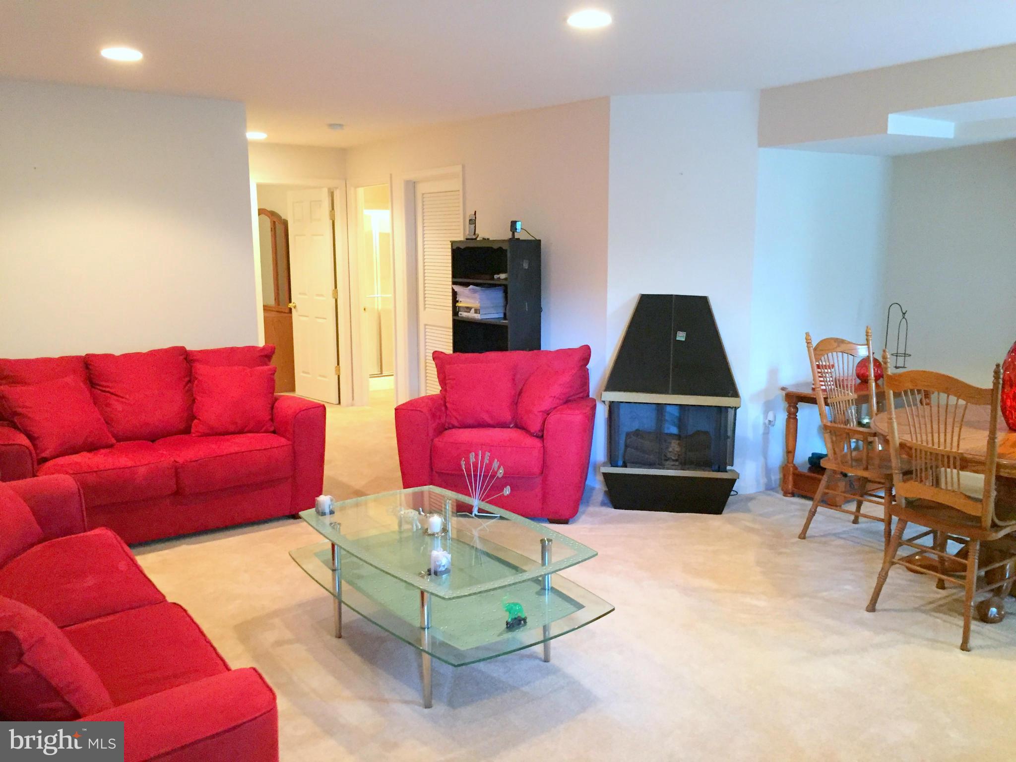 ALTA COURTHOUSE SQUARE - Residential