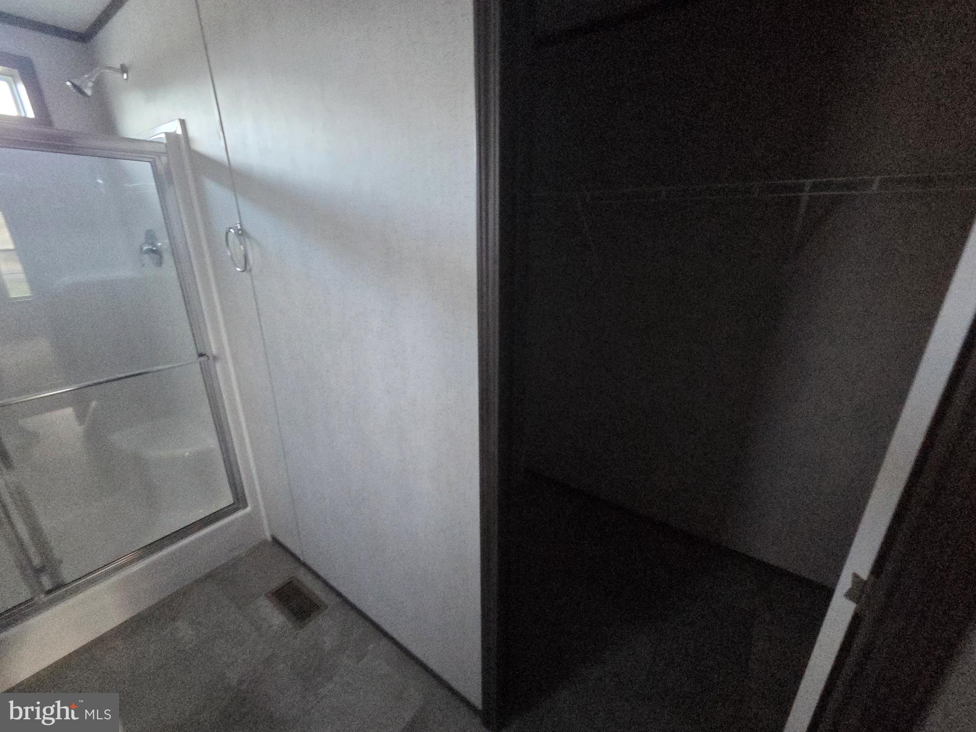 MELODYLAKESCNTRYCLUB - Residential