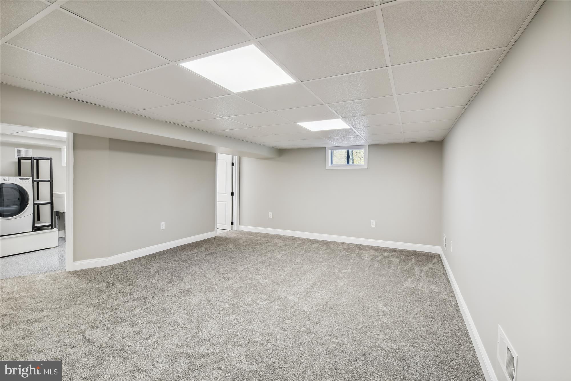 REGULARS - Residential Lease