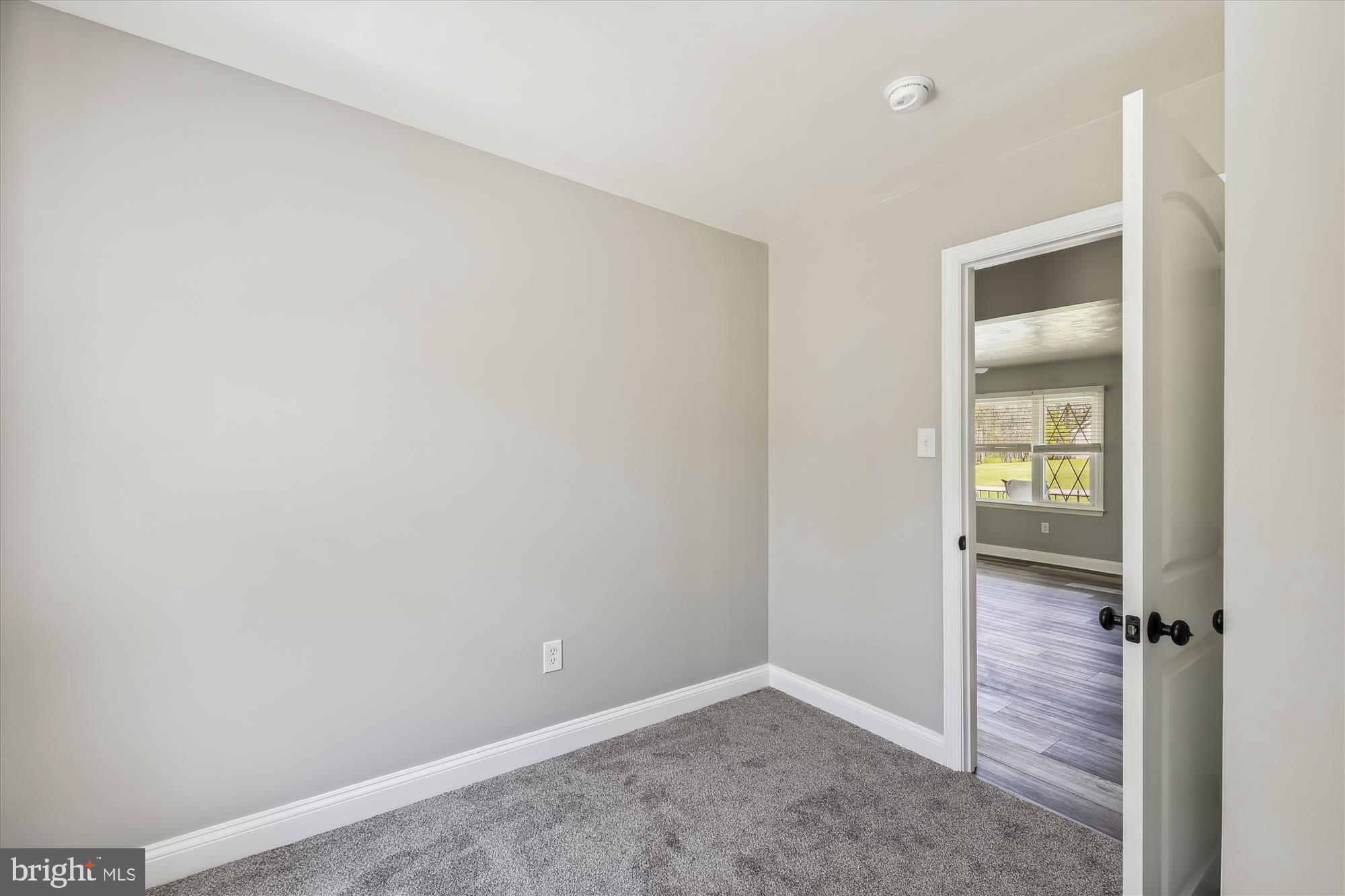 REGULARS - Residential Lease