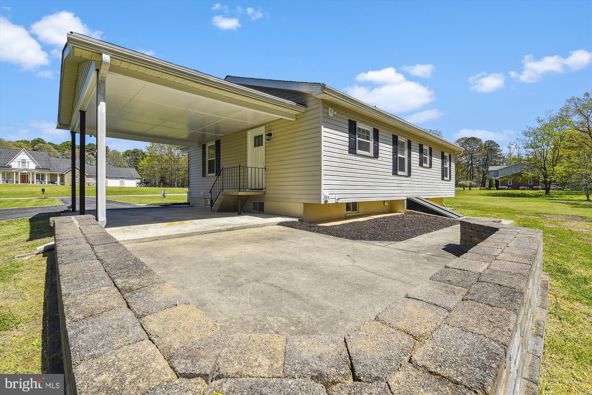 REGULARS - Residential Lease