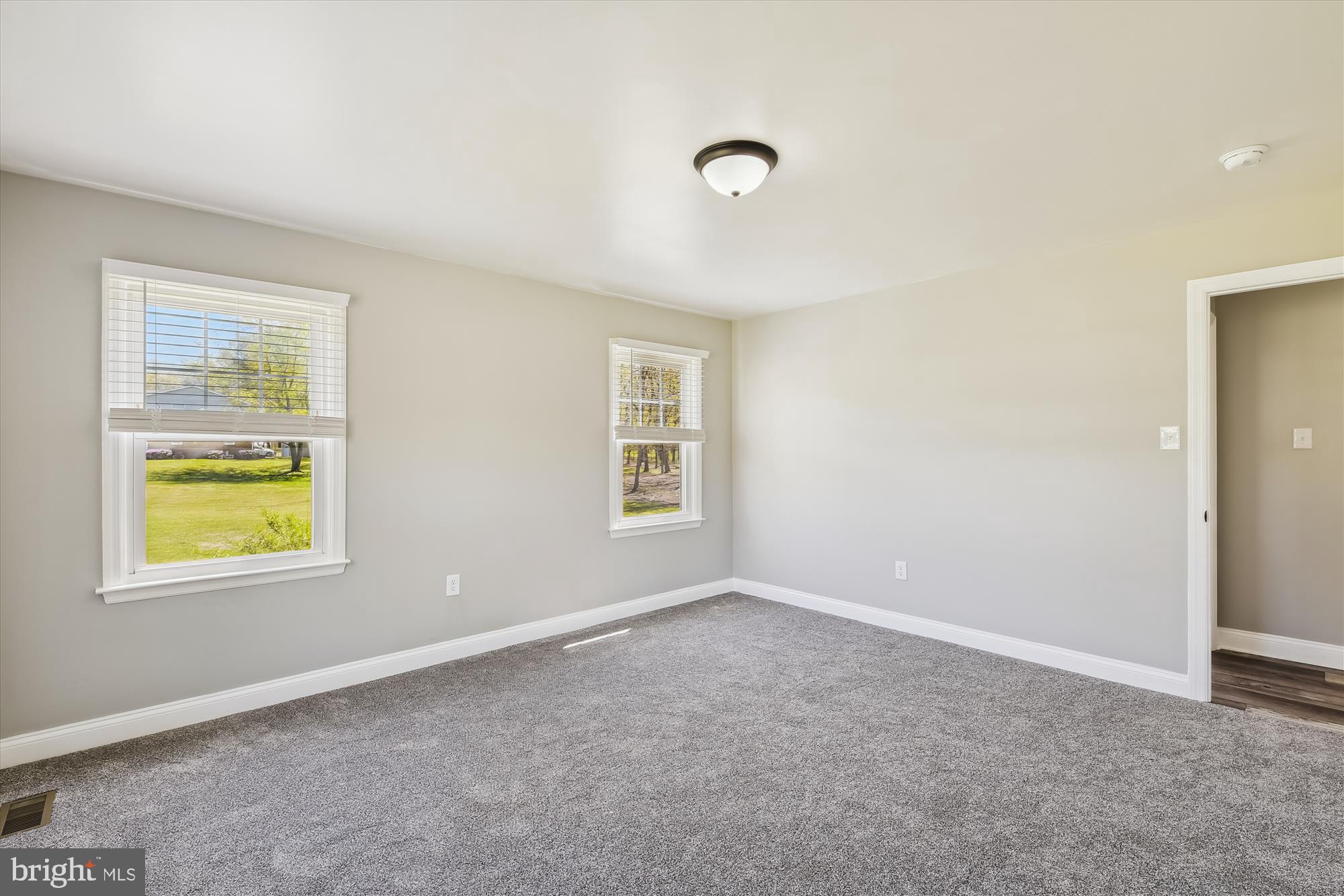 REGULARS - Residential Lease