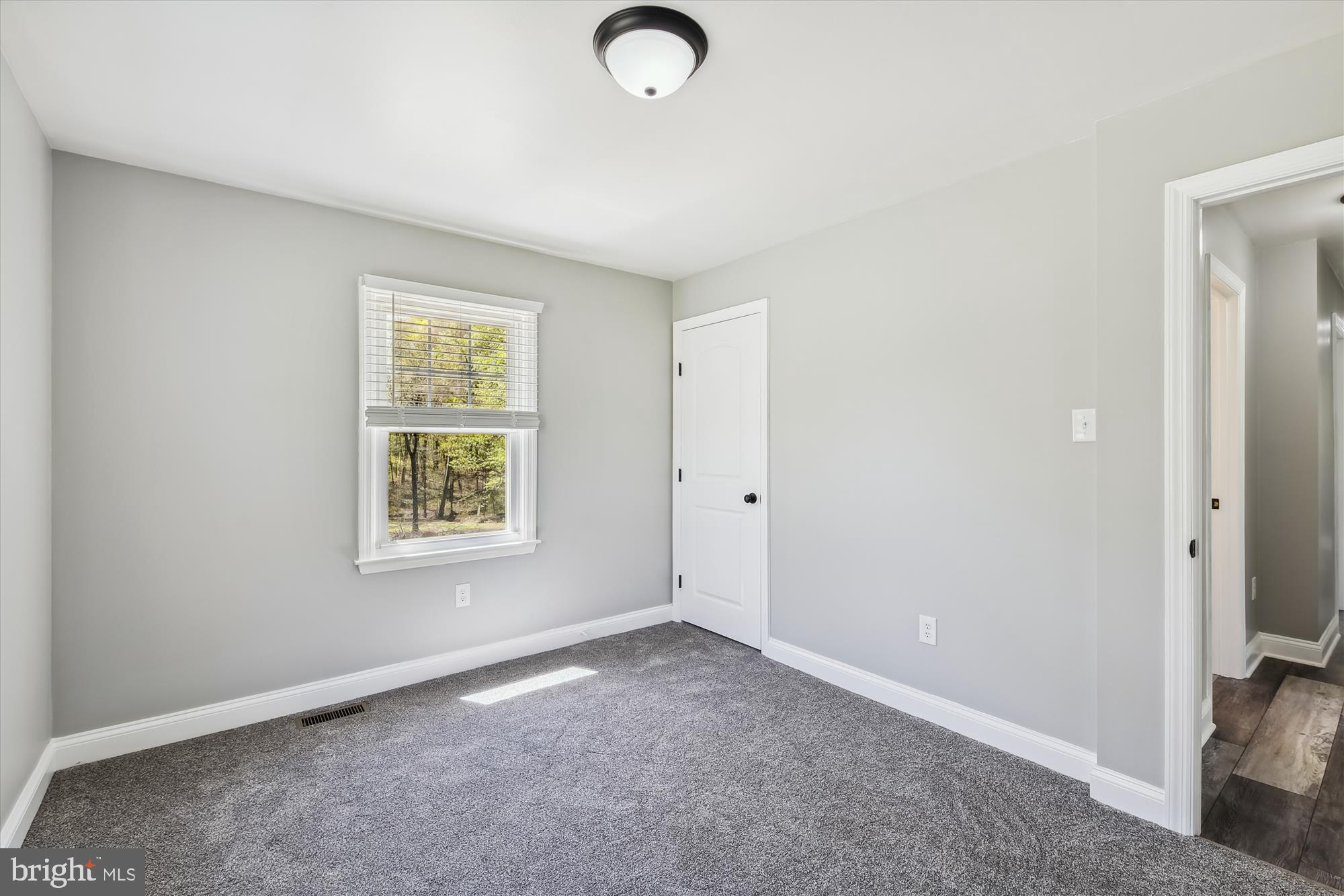 REGULARS - Residential Lease