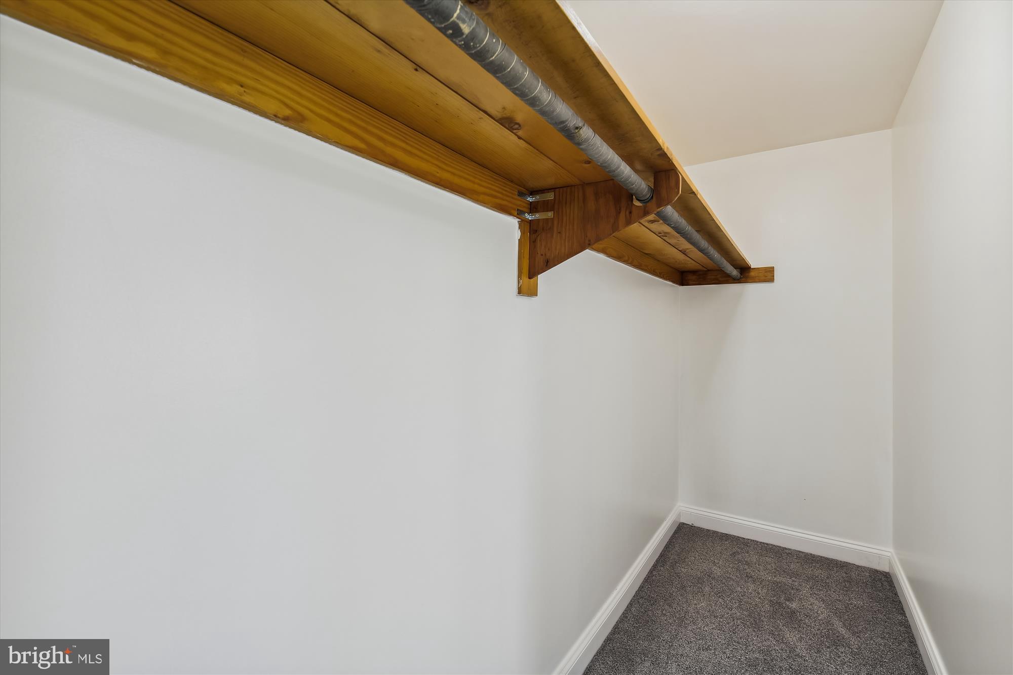 REGULARS - Residential Lease