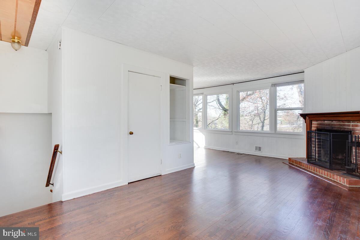 FERRY FARMS - Residential Lease