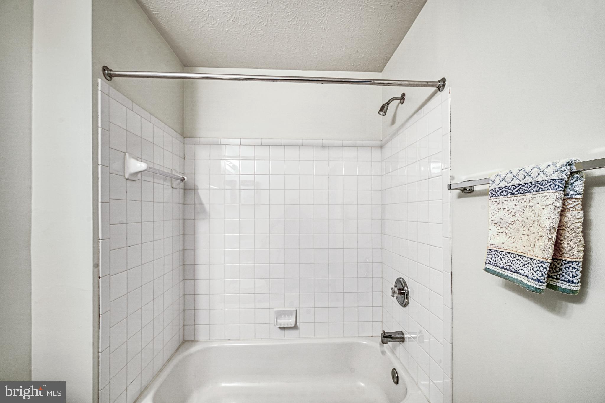 PELHAM'S CROSSING - Residential