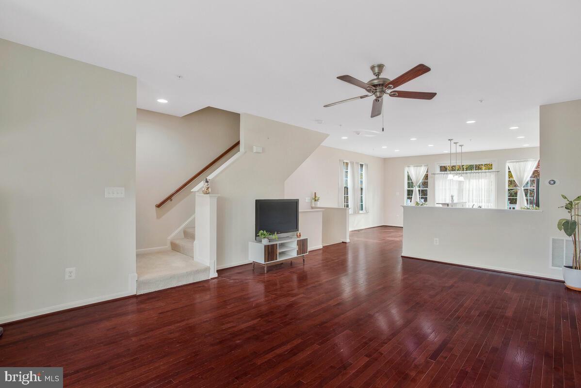 WOODLAND PARK - Residential