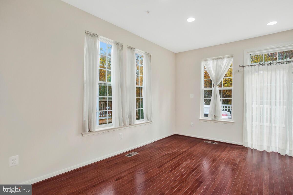 WOODLAND PARK - Residential