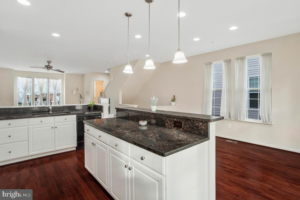 WOODLAND PARK - Residential