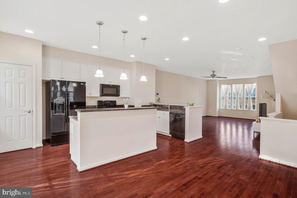 WOODLAND PARK - Residential