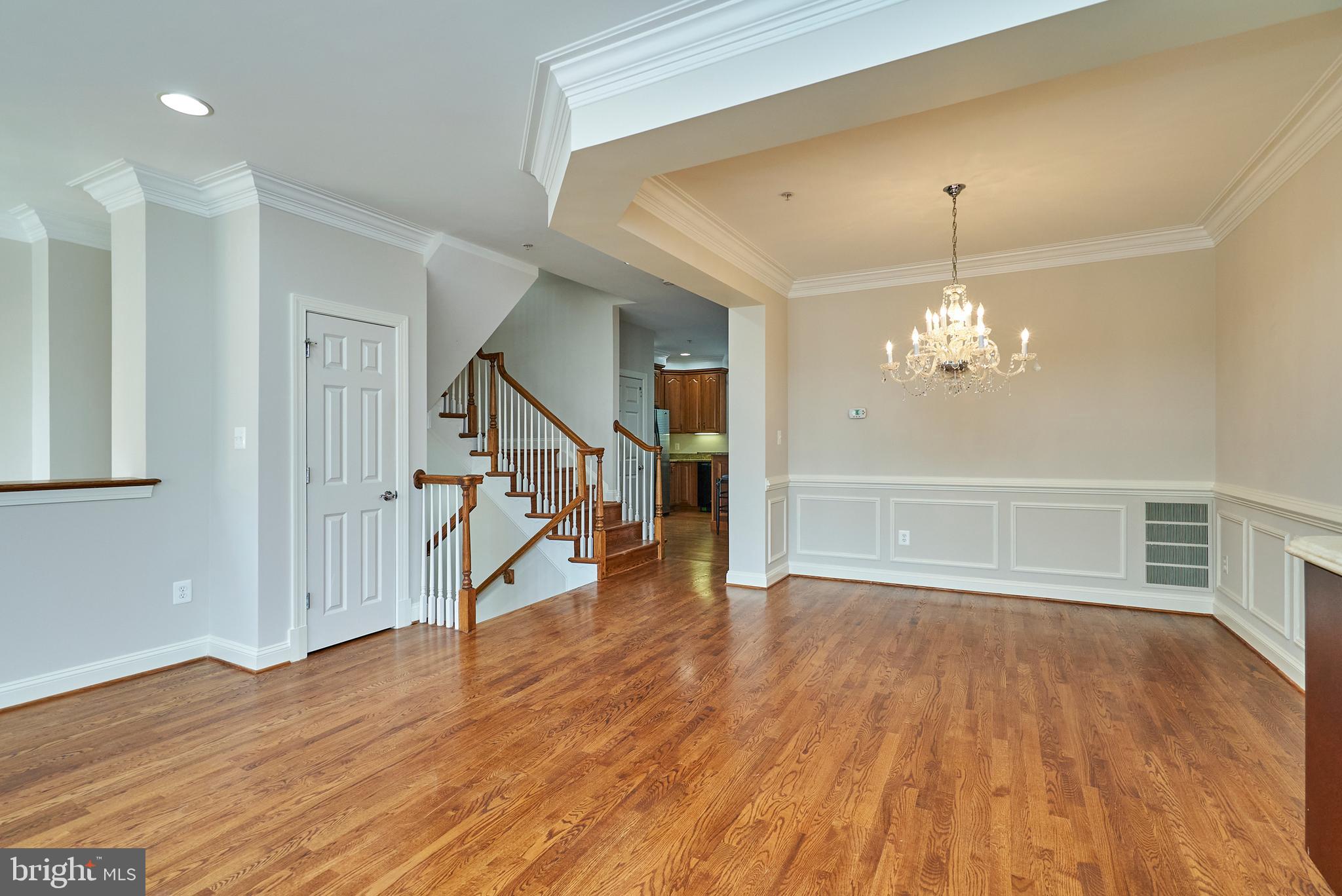 MCLEAN CREST - Residential Lease