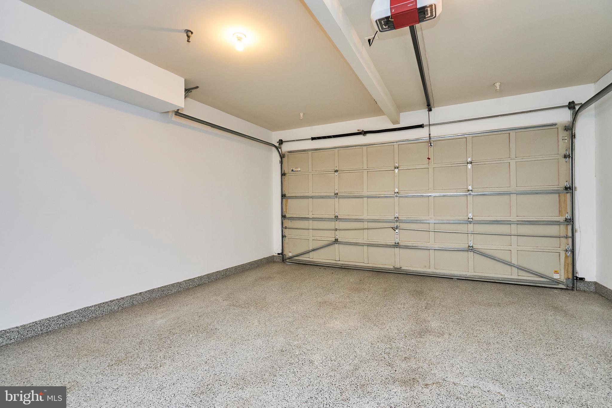 MCLEAN CREST - Residential Lease