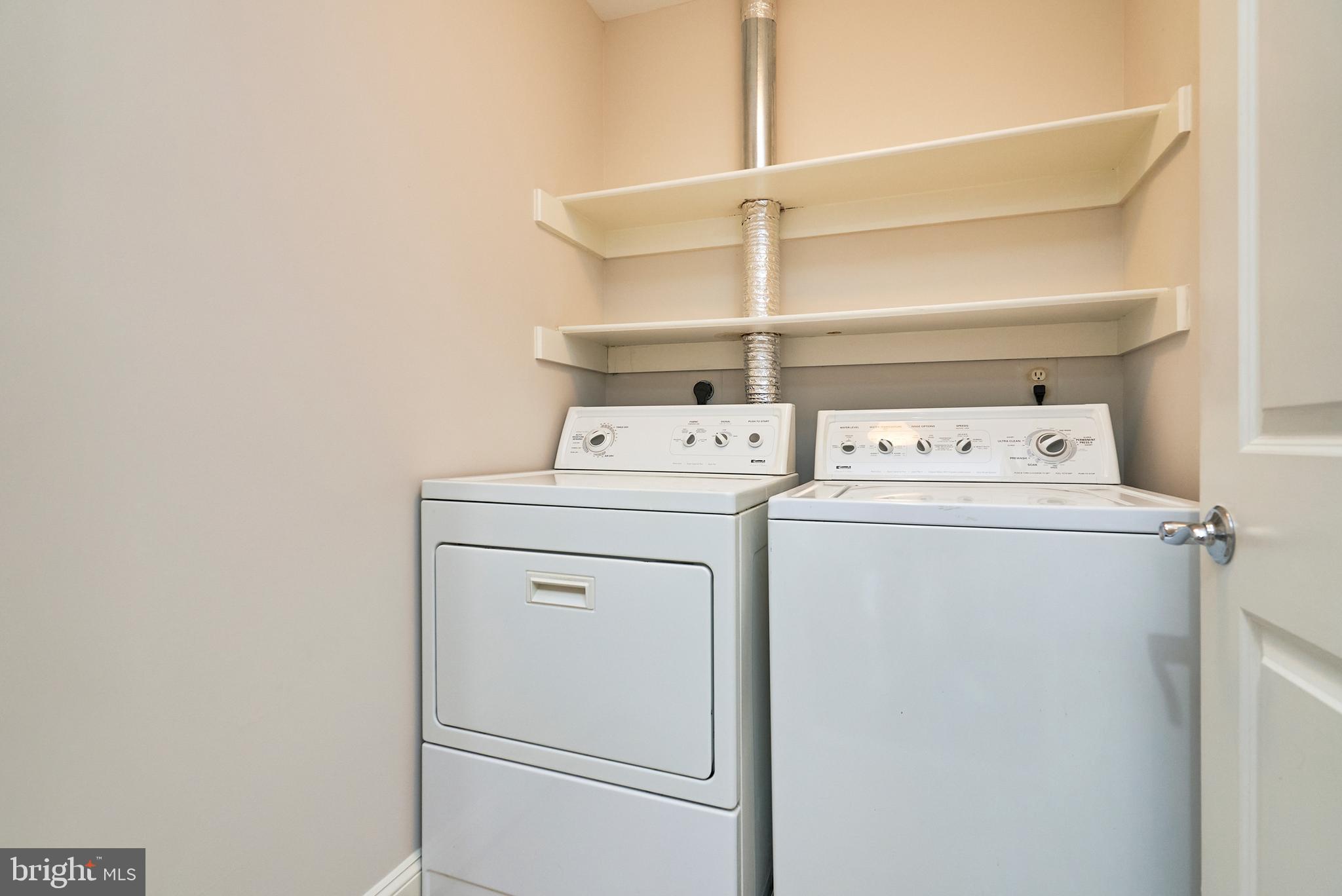 MCLEAN CREST - Residential Lease